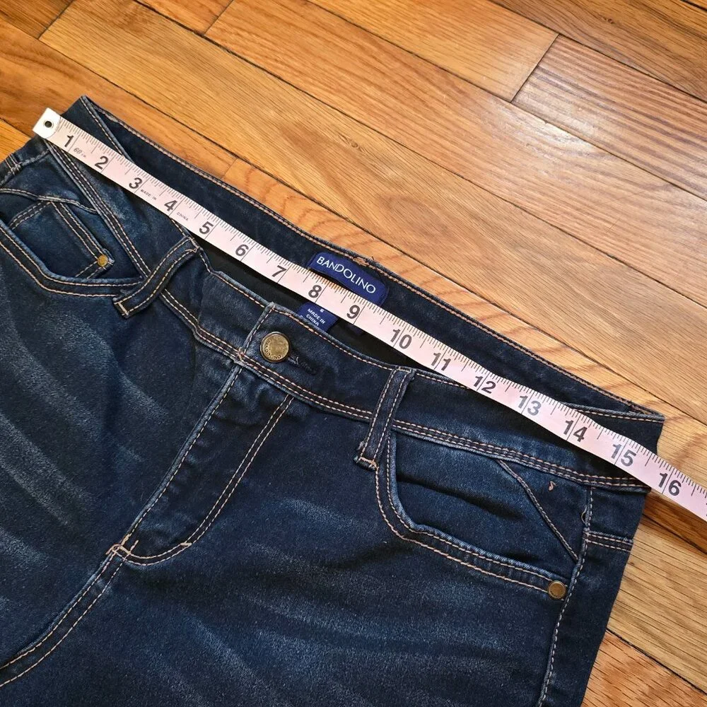 Bandolino Selene crop denim, EUC, size 6